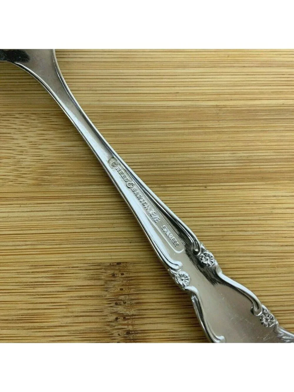 Reed & Barton Dickenson 4 Oval Soup Spoons 18-8 Stainless Steel Glossy Flatware